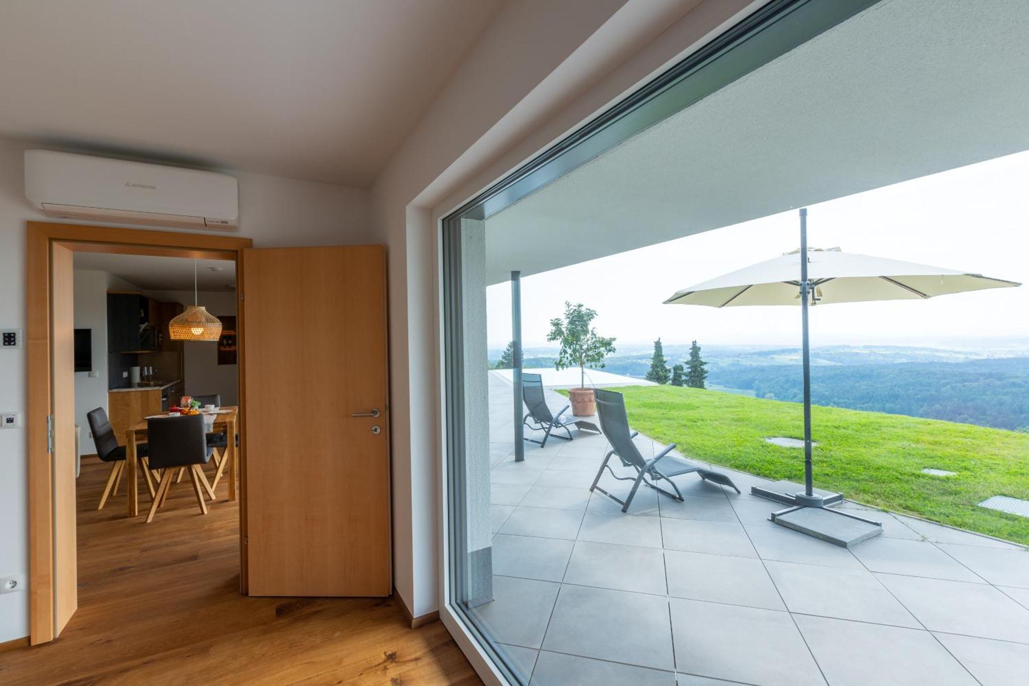 Ferienhaus Greim15 --- Ganzes Mit Fernsicht, Pool, Wellness Deutschlandsberg